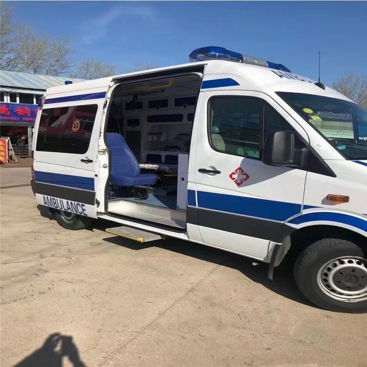 靖江私人长途救护车出租转院回家
